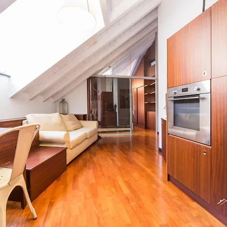 Aquarium 5'| 1br | A/c| By Tilo 热那亚