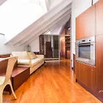 Aquarium 5'| 1br | A/c| By Tilo Janov