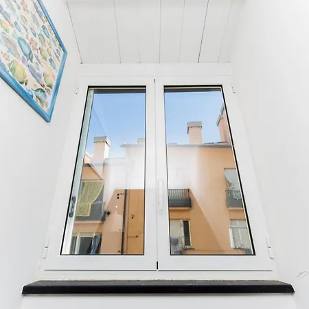 Aquarium 5'| 1br | A/c| By Tilo Apartmán *